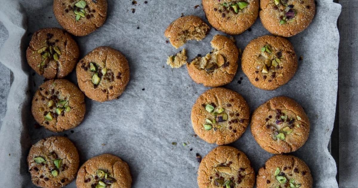 5 ingredients tahini almond cookies by cooks republic 